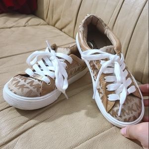 Micheal kora Sneaker